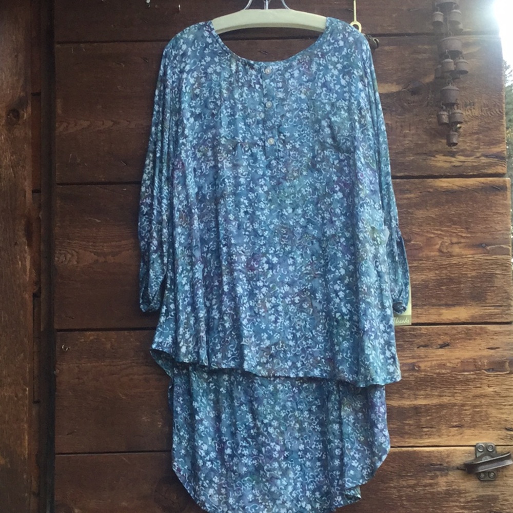 Reds Threads Batik Tunic